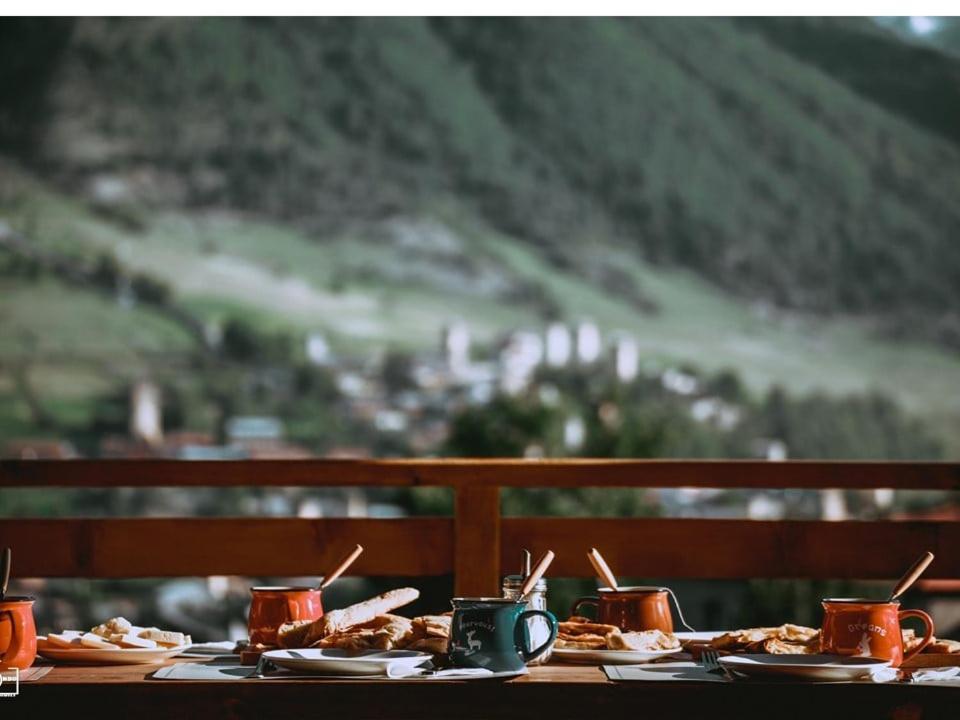 Mountain Cabins Местия Екстериор снимка
