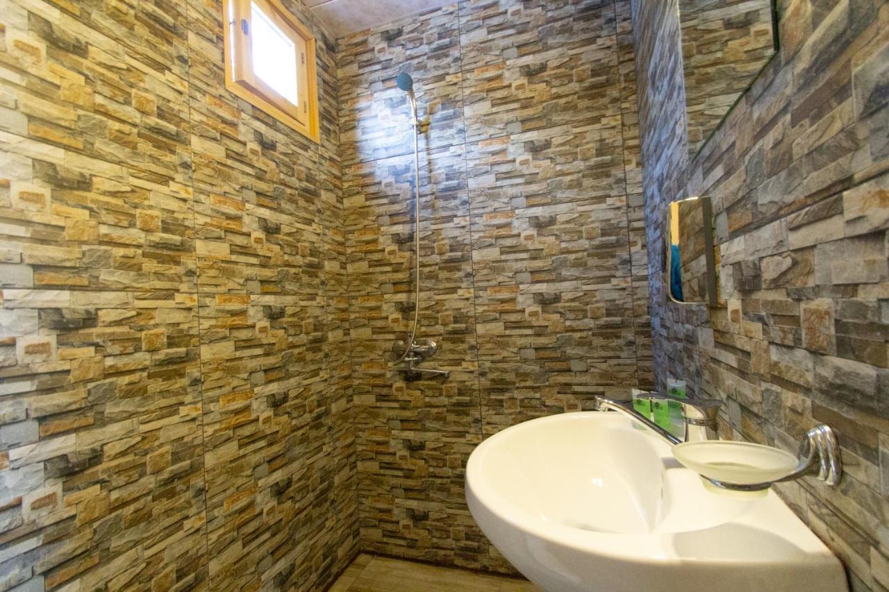 Mountain Cabins Местия Екстериор снимка